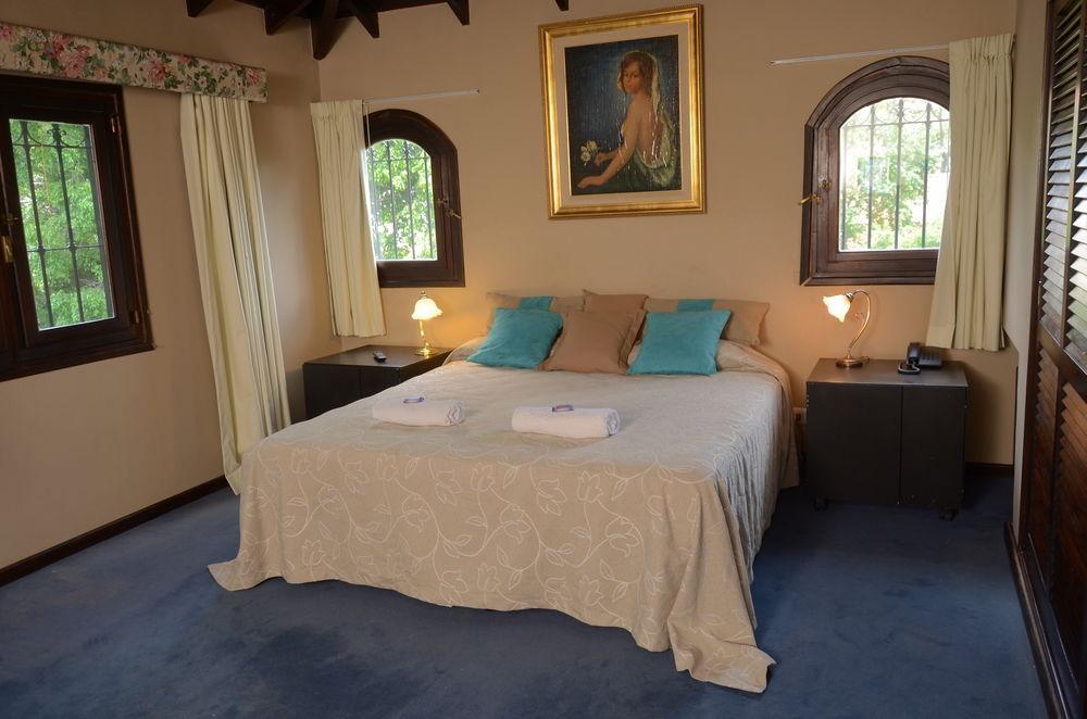 Susana Just Boutique Hotel บิเซนเตโลเปซ ภายนอก รูปภาพ