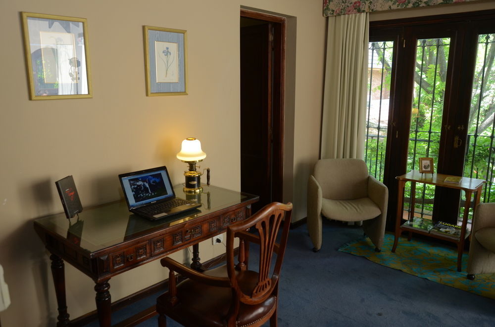 Susana Just Boutique Hotel บิเซนเตโลเปซ ภายนอก รูปภาพ